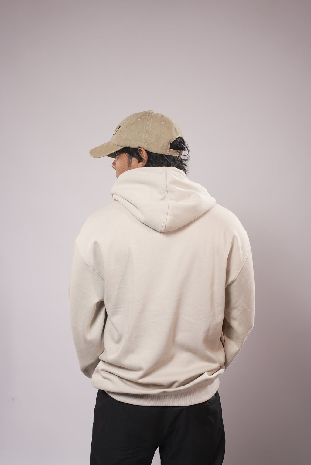 hoodie sweatshirt [ crewneck style with a hood ]