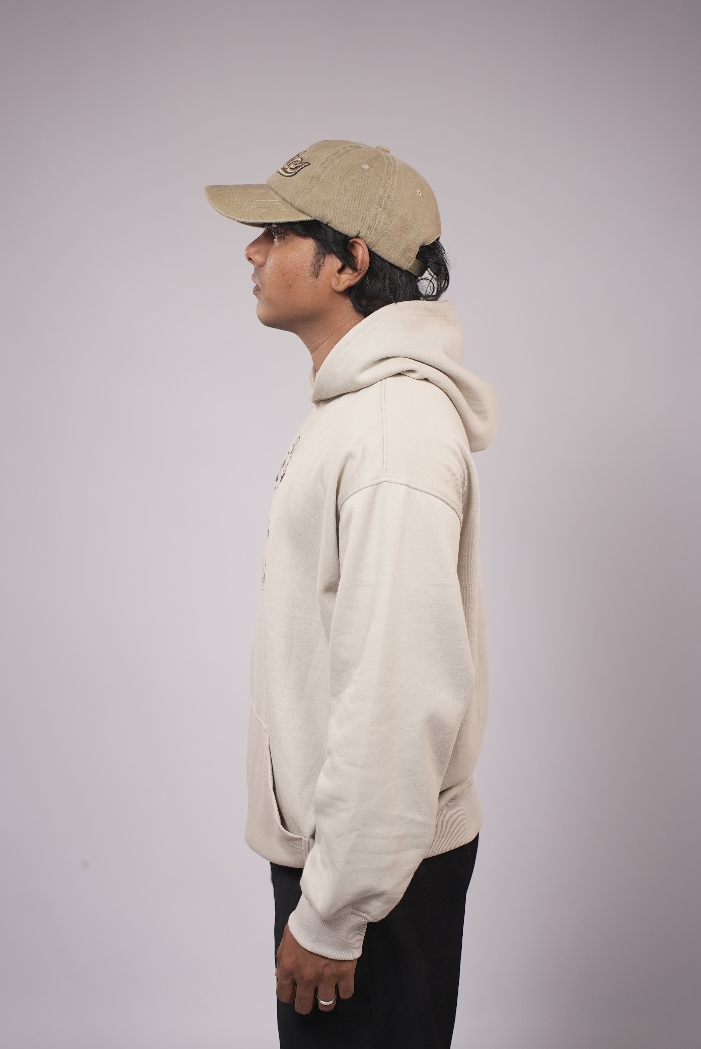 hoodie sweatshirt [ crewneck style with a hood ]
