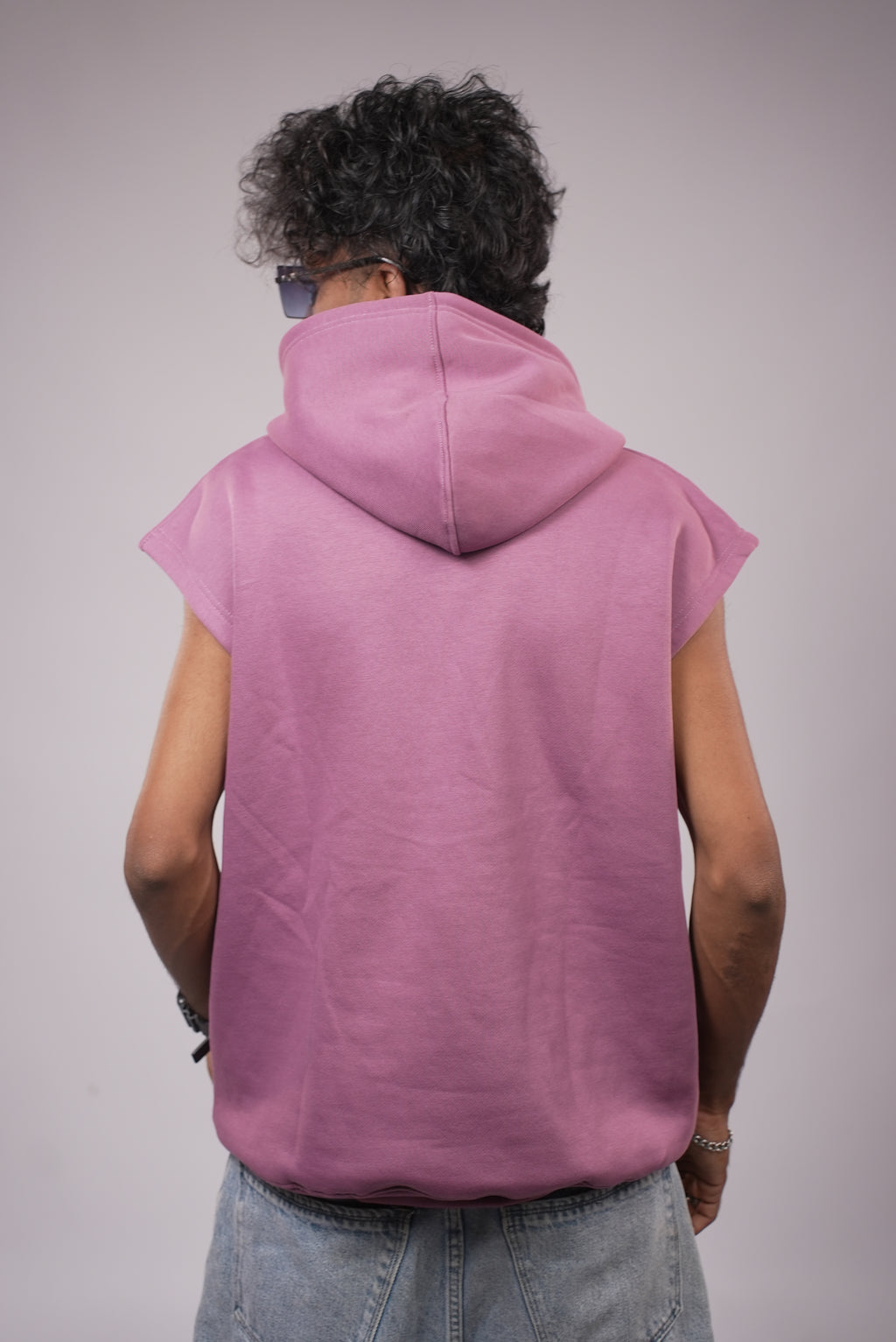 MEN STREETWEAR SLEEVELESS HOODIE