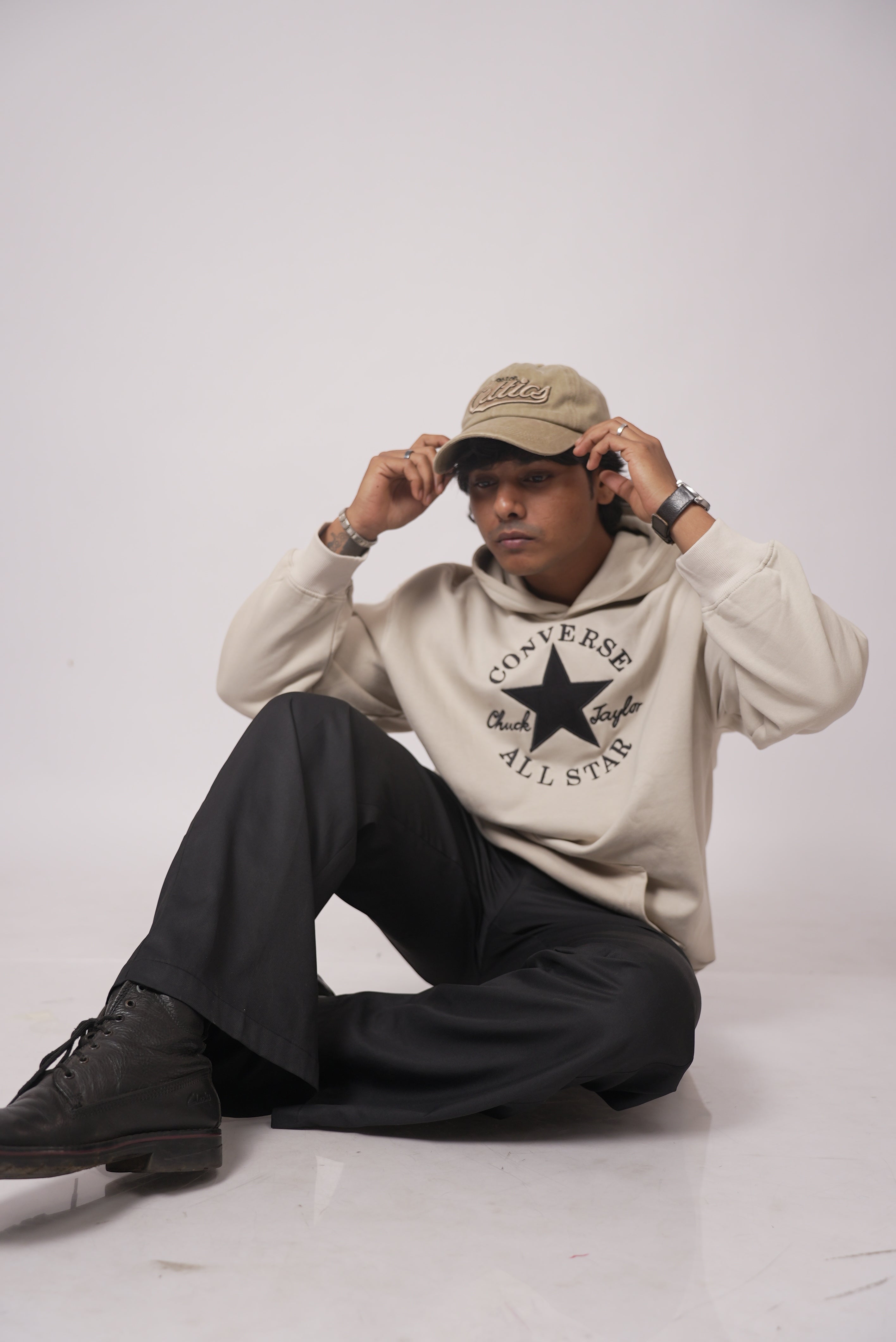 HOODIE SWEATWEAR CREWNECK WITH A HOOD
